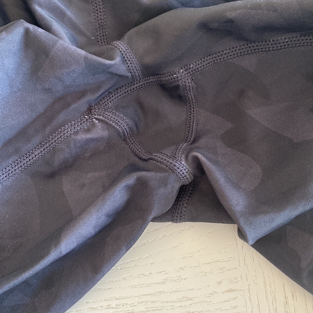 Rockwear Capri Leggings - Picture 4 of 8